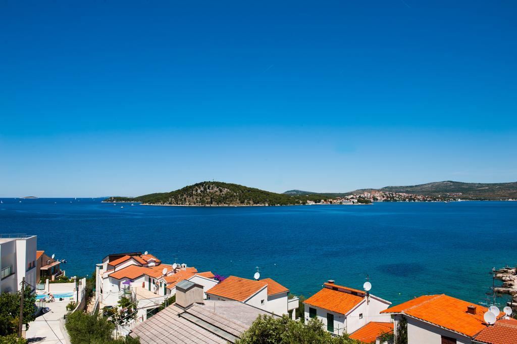 Apartments Villa Laguna With Pool Razanj Exterior photo